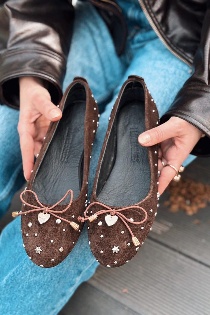 Vessa Kadın Babet Acıkahve Hakiki Süet Zımba Detaylı - ILOVESHOES