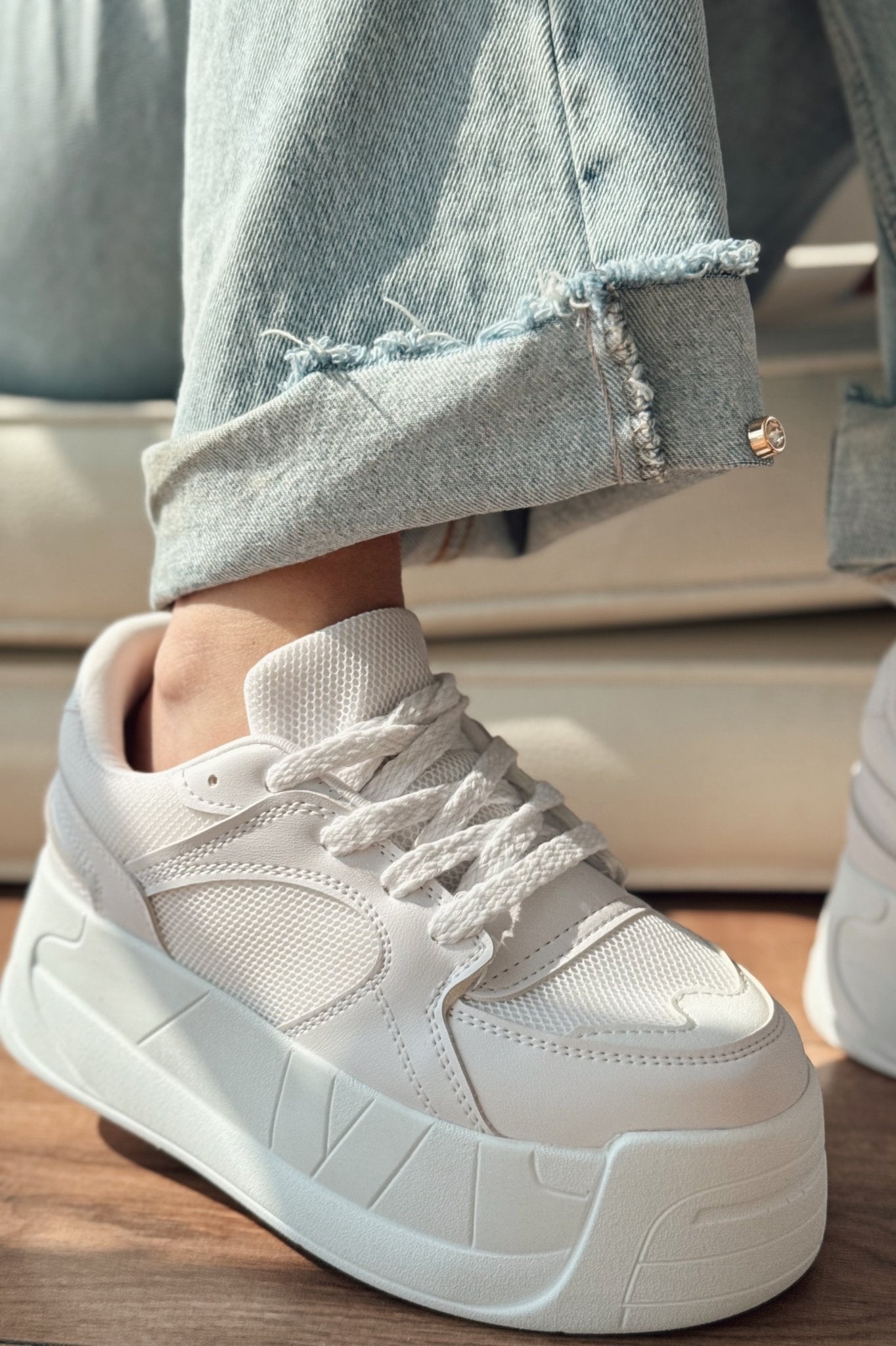 Ravela Beyaz Fileli Yüksek Taban Kadın Spor Ayakkabı - ILOVESHOES