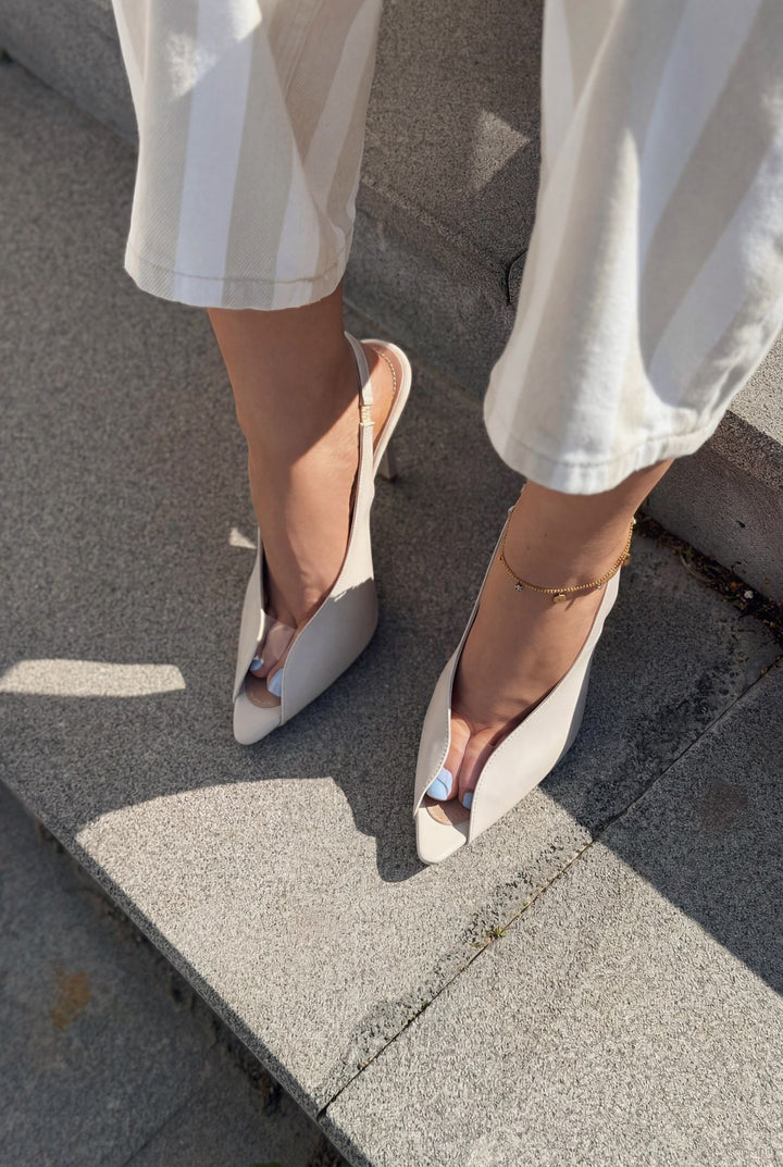Marvello Beyaz Mat Deri Kadın Topuklu Sandalet - ILOVESHOES