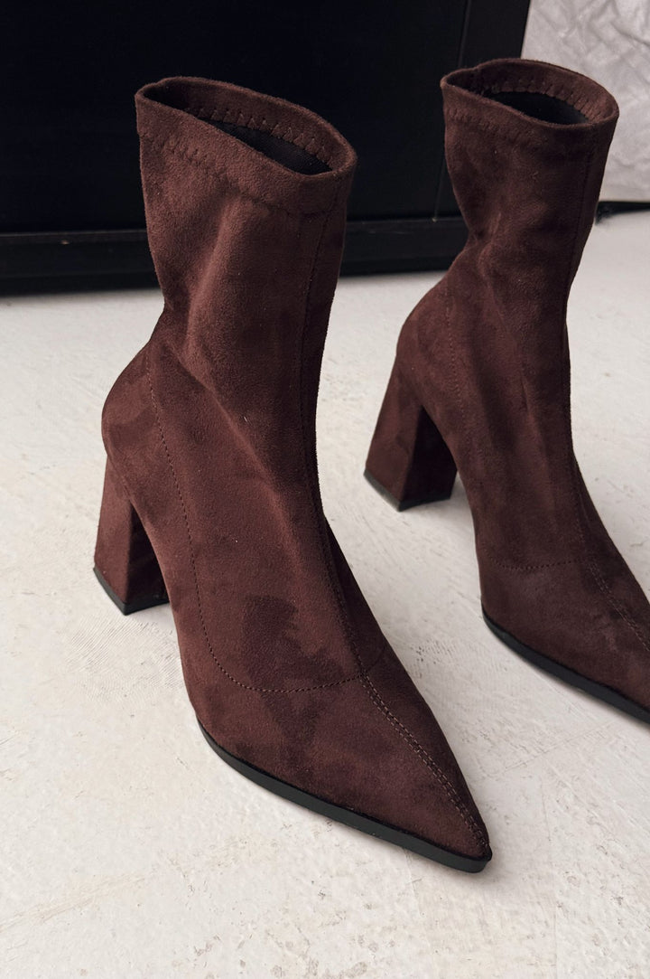 Ardews Süet Topuklu Çorap Bot Acı Kahve - ILOVESHOES