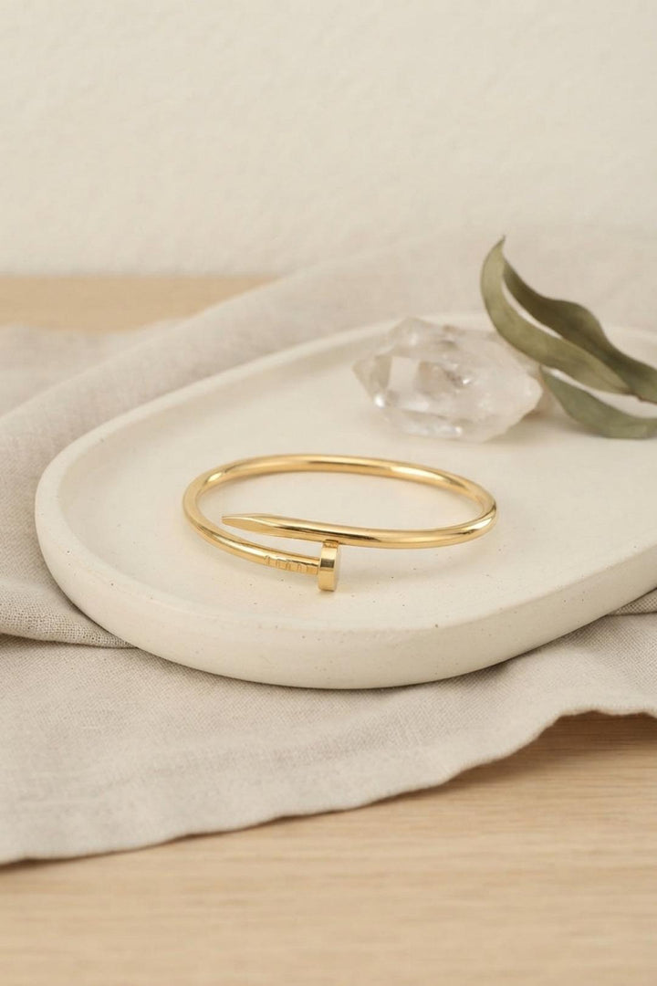 ILS-1207-316L Çelik Gold Renk Çivi Model Bileklik