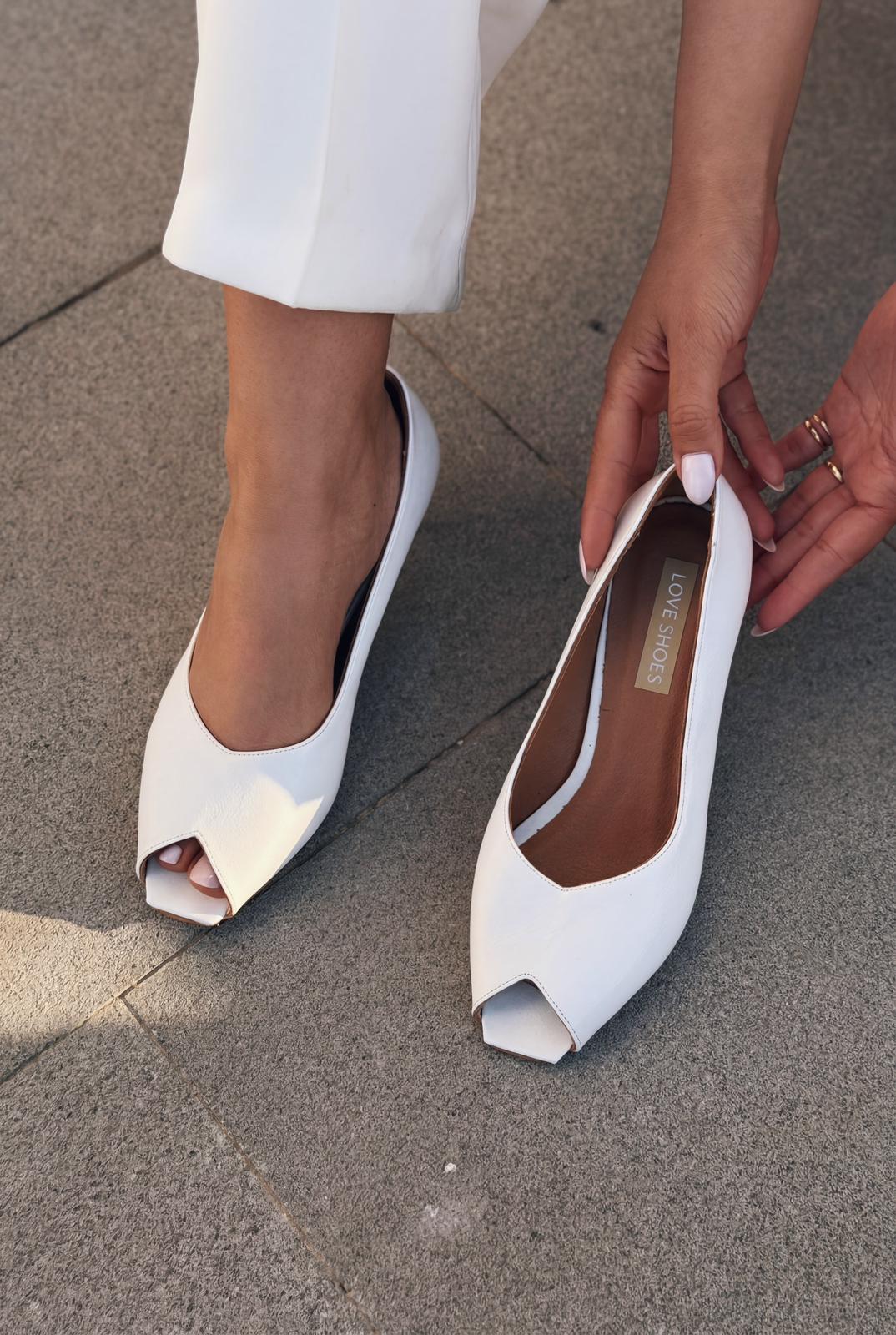 Norvion Hakiki Deri Beyaz Kırışık Rugan Kadın Topuklu Ayakkabı - ILOVESHOES