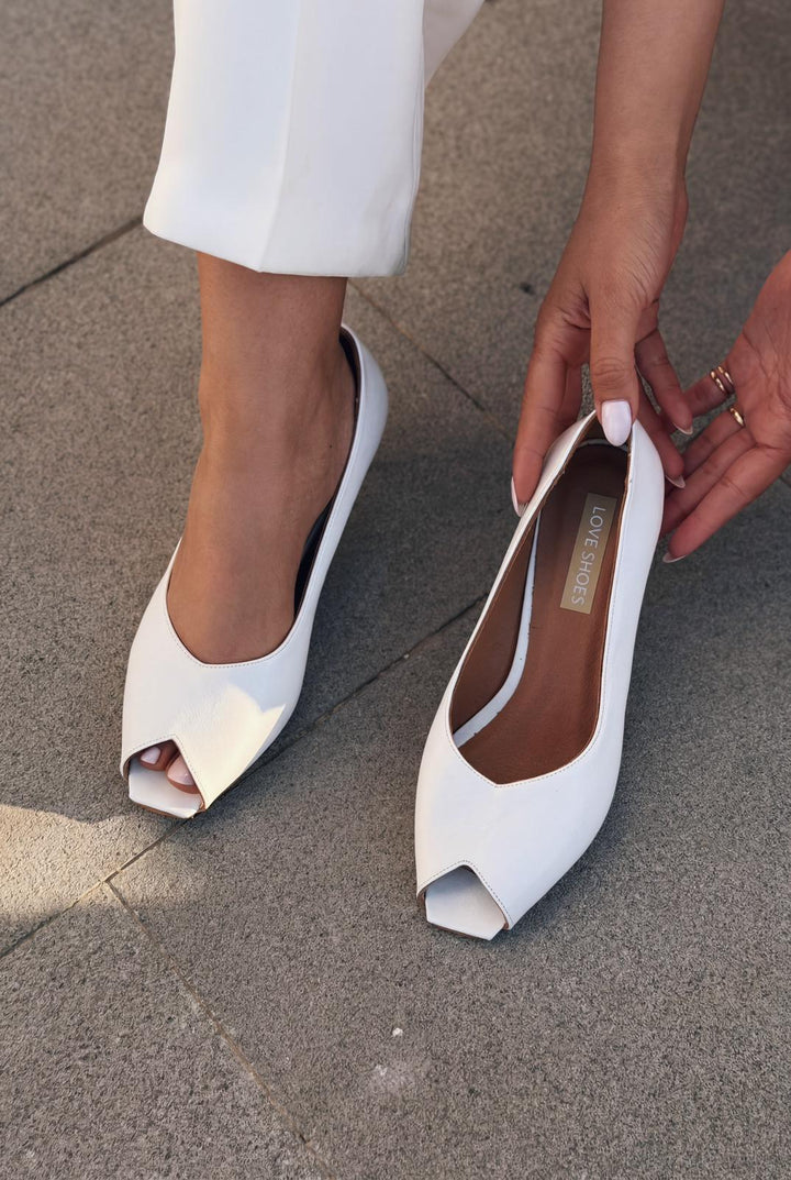 Norvion Hakiki Deri Beyaz Kırışık Rugan Kadın Topuklu Ayakkabı - ILOVESHOES