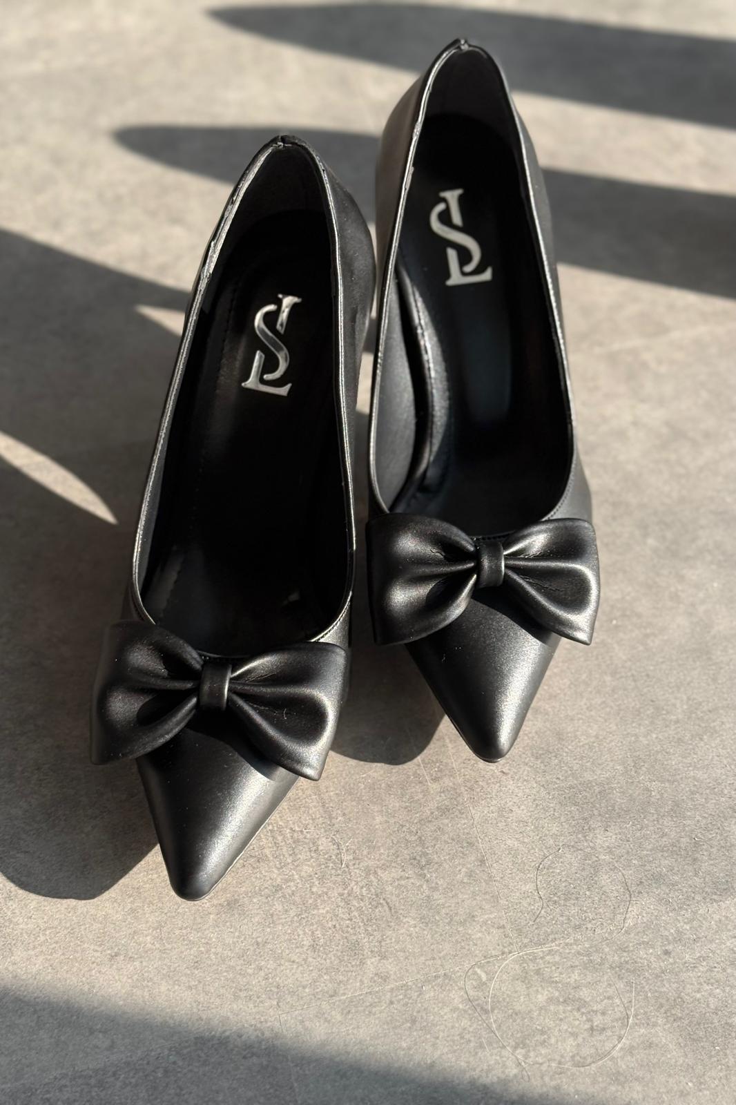 Odrin Mat Deri Siyah Fiyonk Detaylı Stiletto - ILOVESHOES