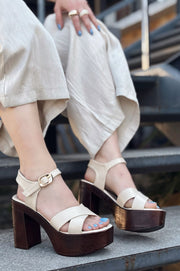 Opexda Mat Deri Bej Platform Topuklu Ayakkabı - ILOVESHOES