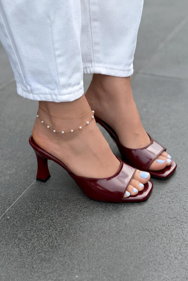 Arinor Topuklu Terlik Bordo Rugan - ILOVESHOES