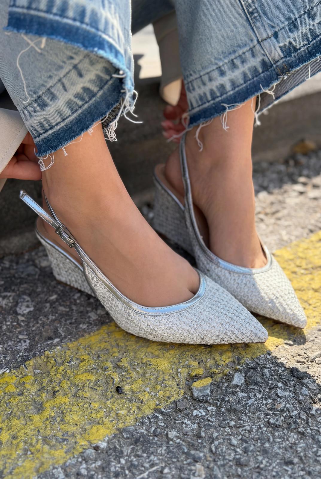Solthera Gümüş Kadın Dolgu Topuklu Stiletto - ILOVESHOES