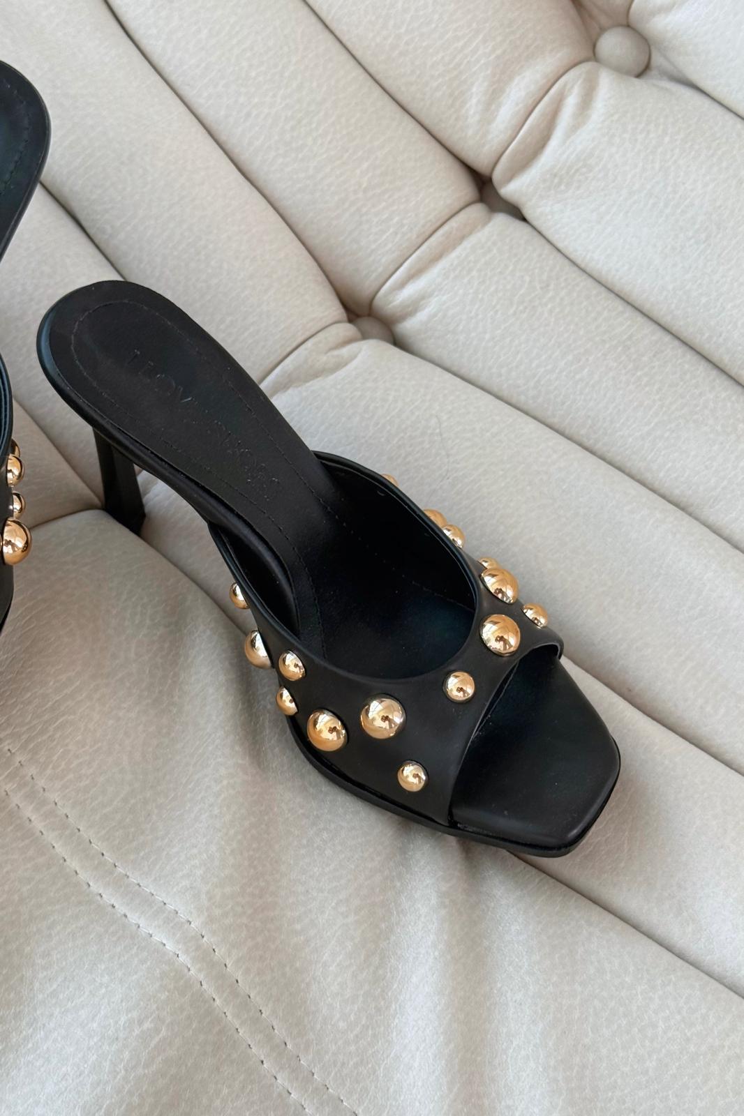 Vynola Mat Deri Trok Detaylı Kadın Terlik Siyah - ILOVESHOES