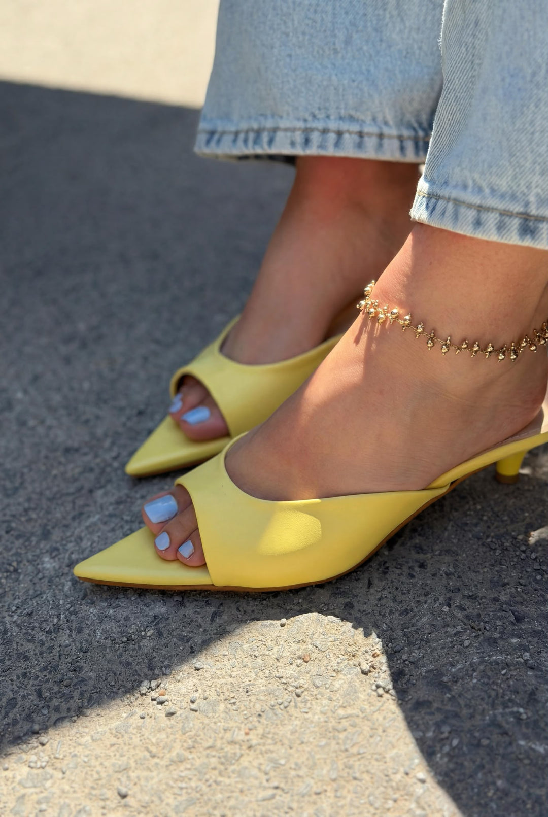 Boreni Sarı Mat Deri Kadın Topuklu Terlik - ILOVESHOES