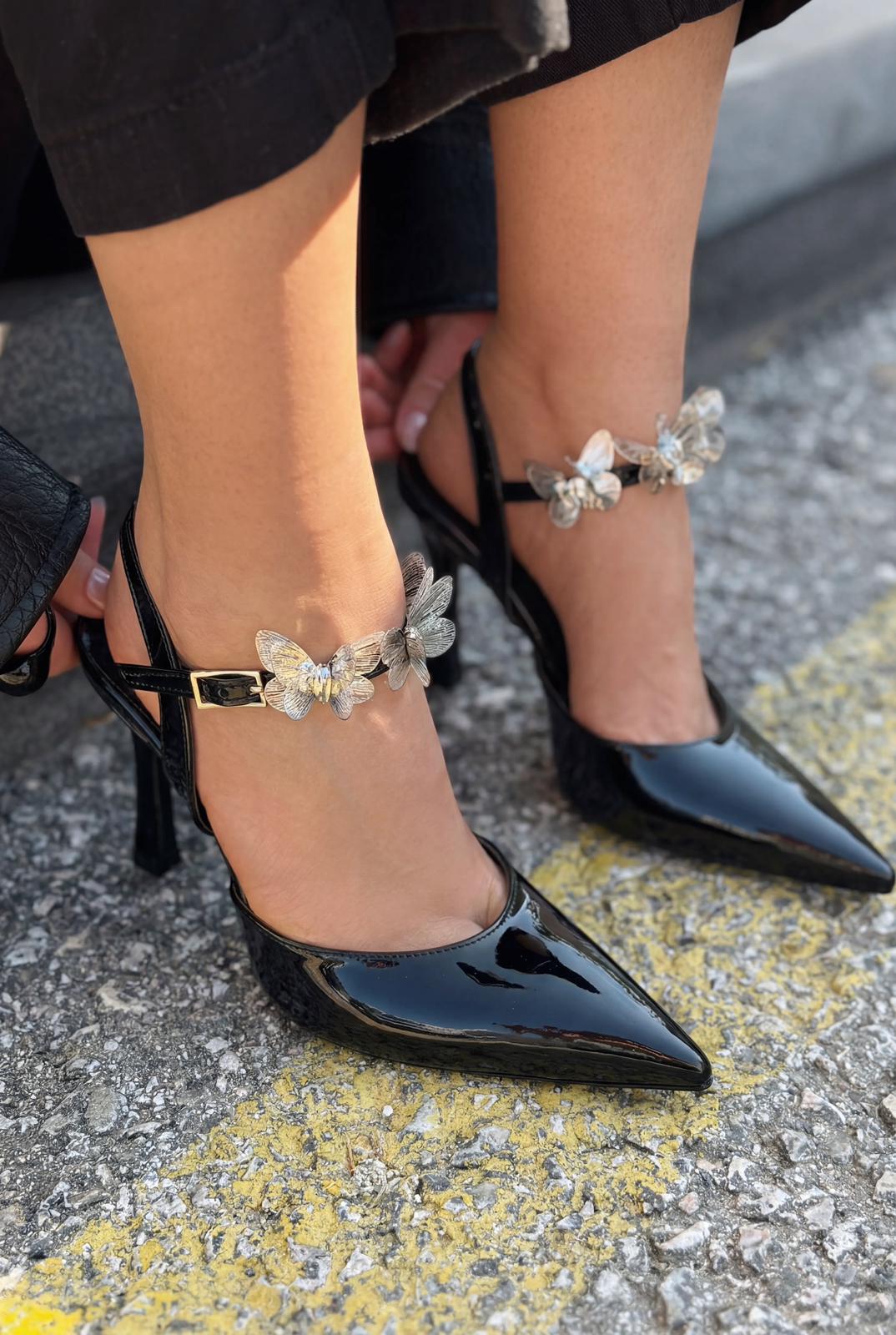 Senar Stiletto Siyah Rugan Kelebek Detaylı - ILOVESHOES
