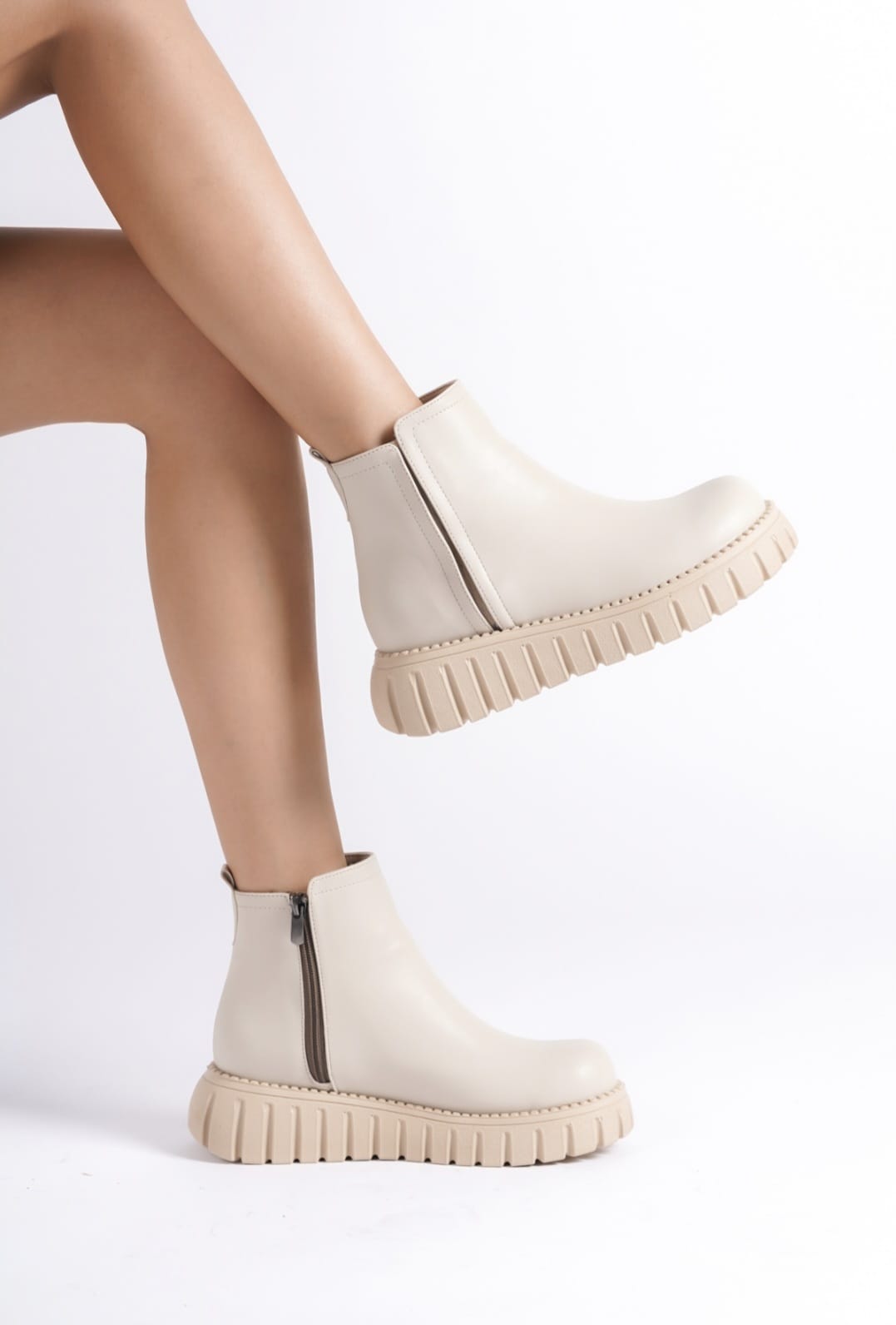 Velarise Kadın Bot Bej Mat Deri - ILOVESHOES