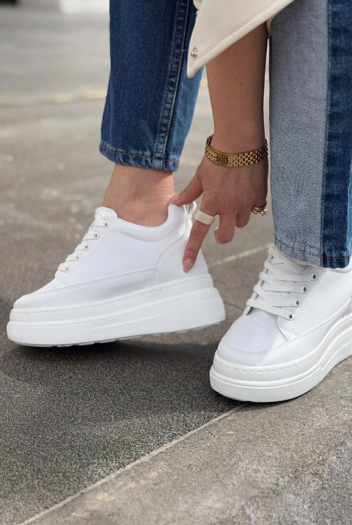 Korin Kadın Spor Ayakkabı Beyaz Mat Deri Gizli Topuklu - ILOVESHOES