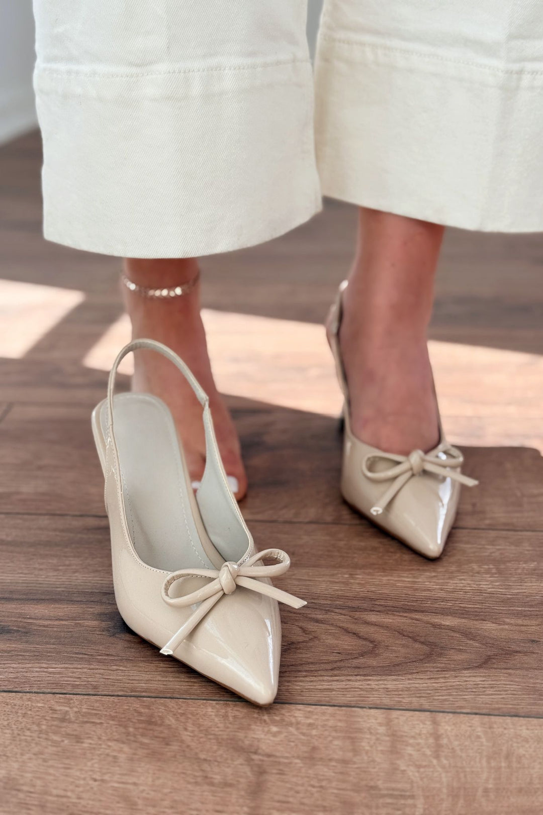 Avalis Rugan Nude Fiyonk Detaylı Topuklu Kadın Ayakkabı - ILOVESHOES Türkiye