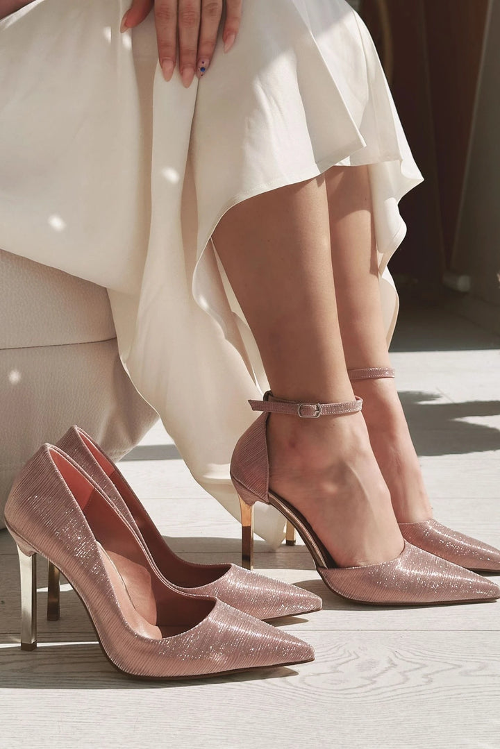Tolfi Parlak Deri Topuk Detaylı Stiletto Pudra
