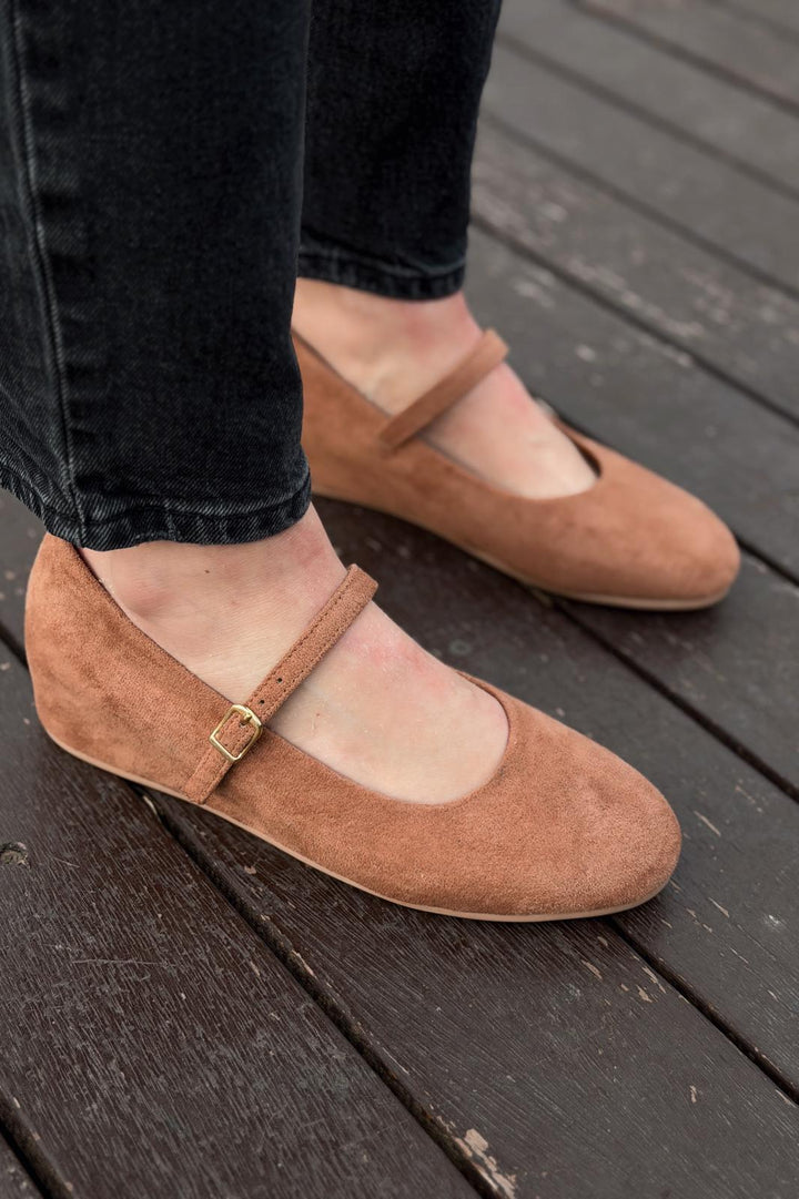 Tenris Kadın Babet Taba Süet Dolgu Topuklu - ILOVESHOES