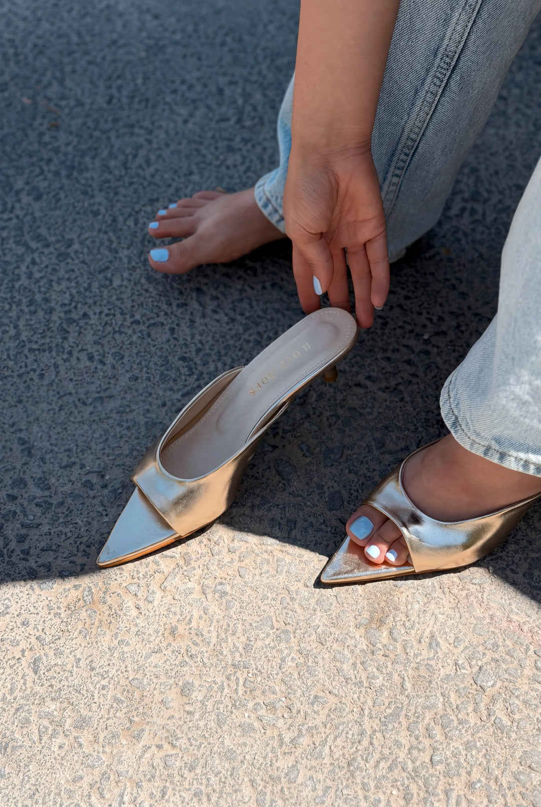 Boreni Gold Parlak Deri Kadın Topuklu Terlik - ILOVESHOES