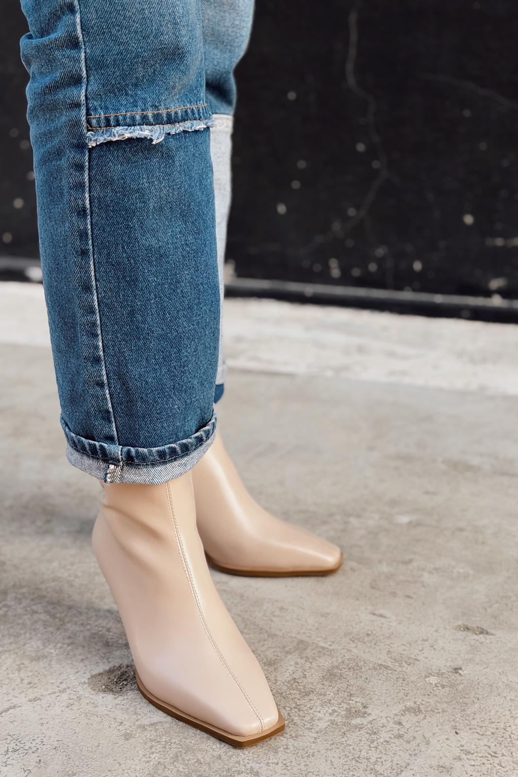 Alderie Kadın Topuklu Bot Bej Mat Deri - ILOVESHOES