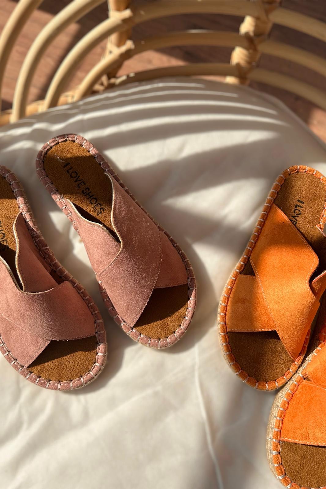 Orind Süet Çapraz Bant Detaylı Kadın Terlik Pudra - ILOVESHOES