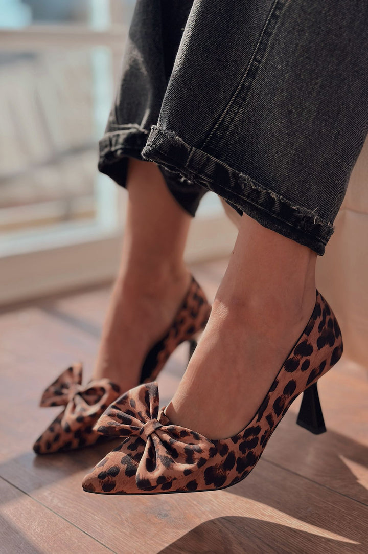Rensav Saten Kurdele Detaylı Kadın Stiletto Leopar Desenli