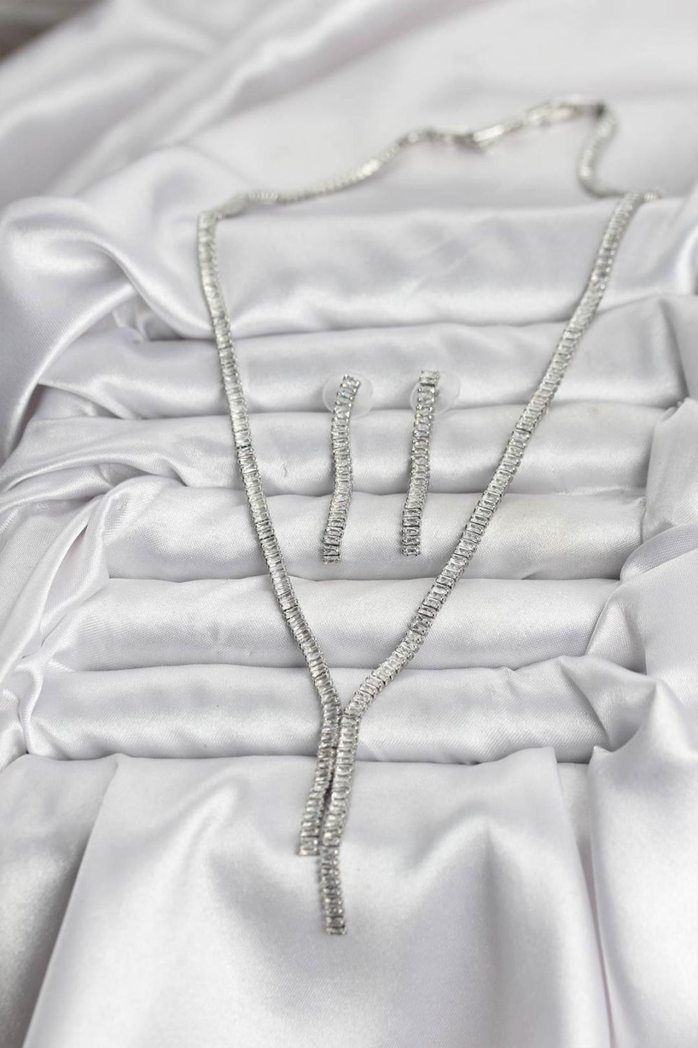 ILS - 1079 Kadın Kolye - Küpe Set Gümüş Pirinç Zirkon Taşlı - ILOVESHOES