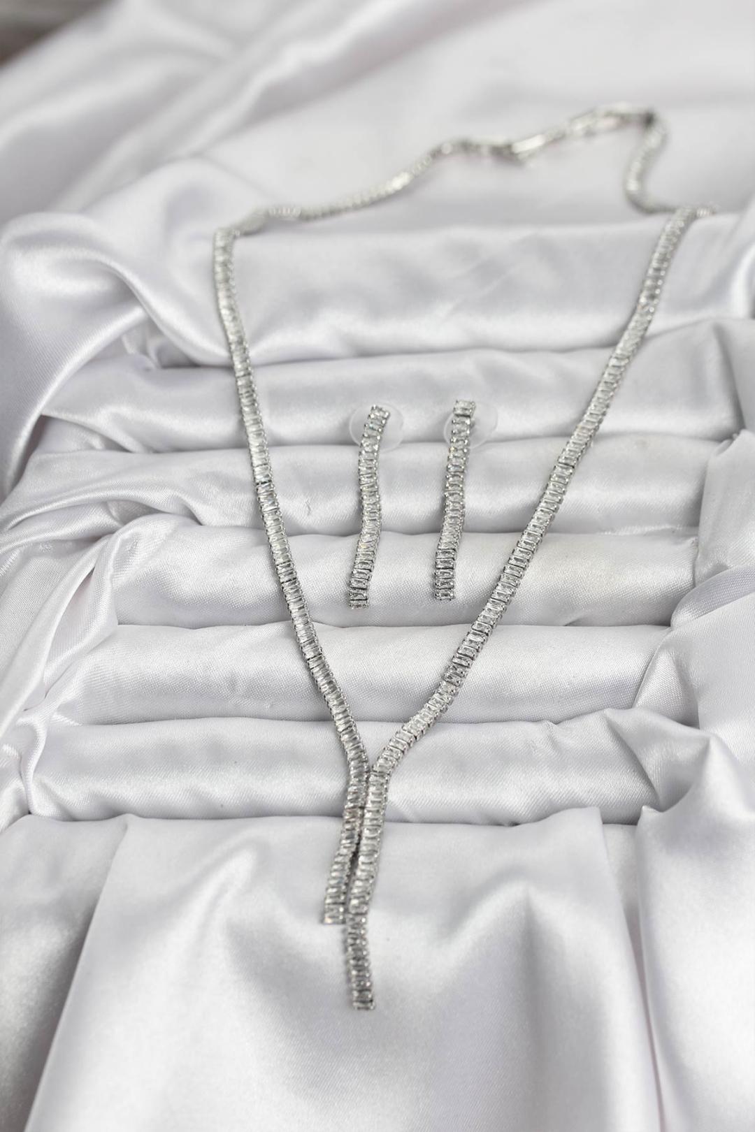 ILS - 1079 Kadın Kolye - Küpe Set Gümüş Pirinç Zirkon Taşlı - ILOVESHOES