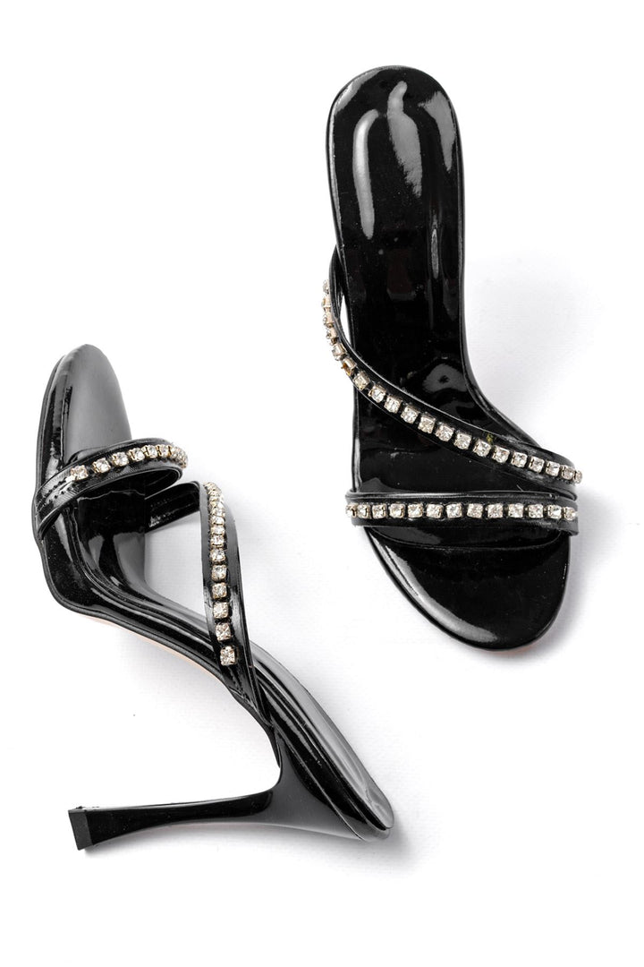 Suvana Parlak Deri Siyah Taş Detaylı Topuklu Terlik - ILOVESHOES