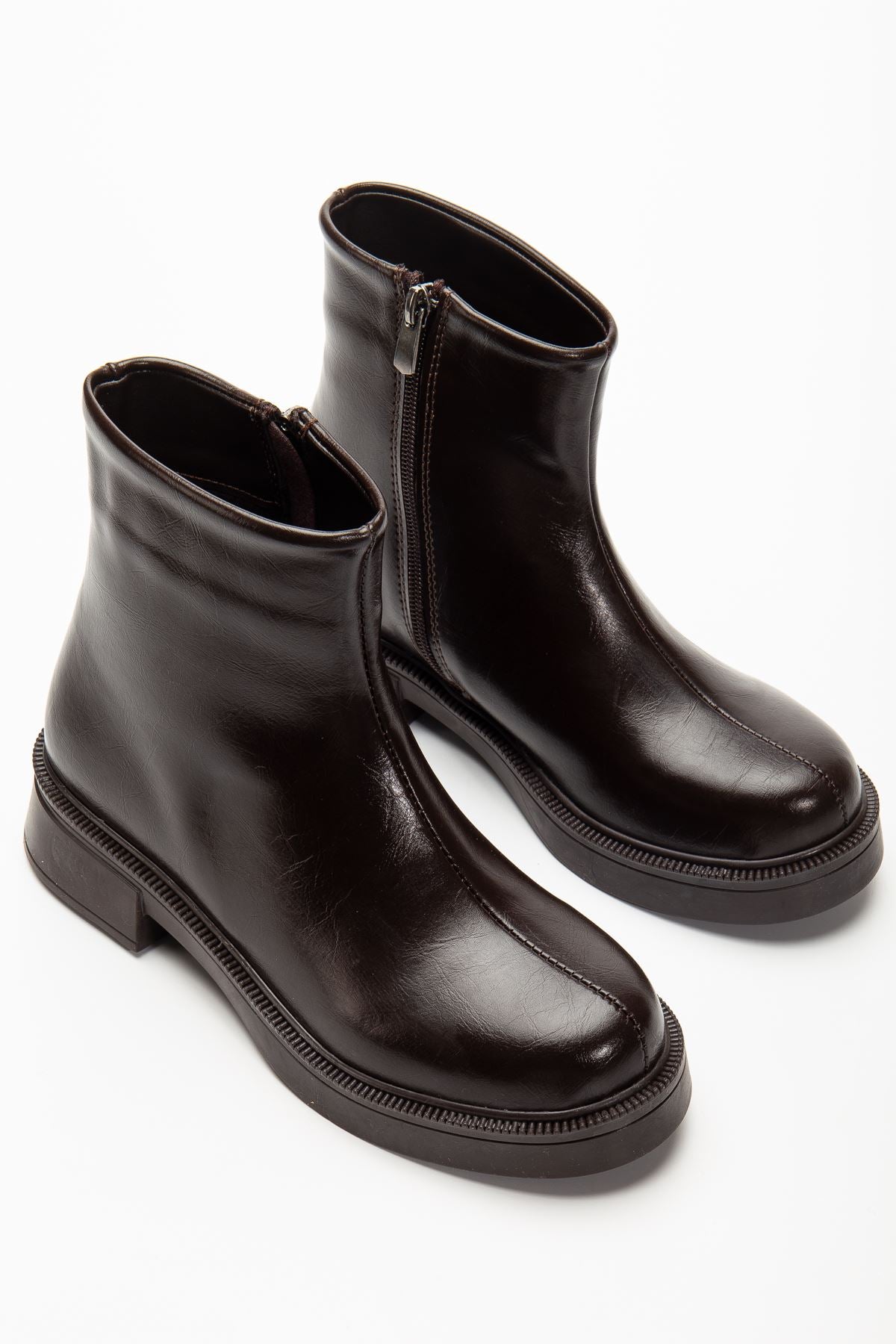 Myrelis Kadın Düz Bot Acıkahve Rugan - ILOVESHOES