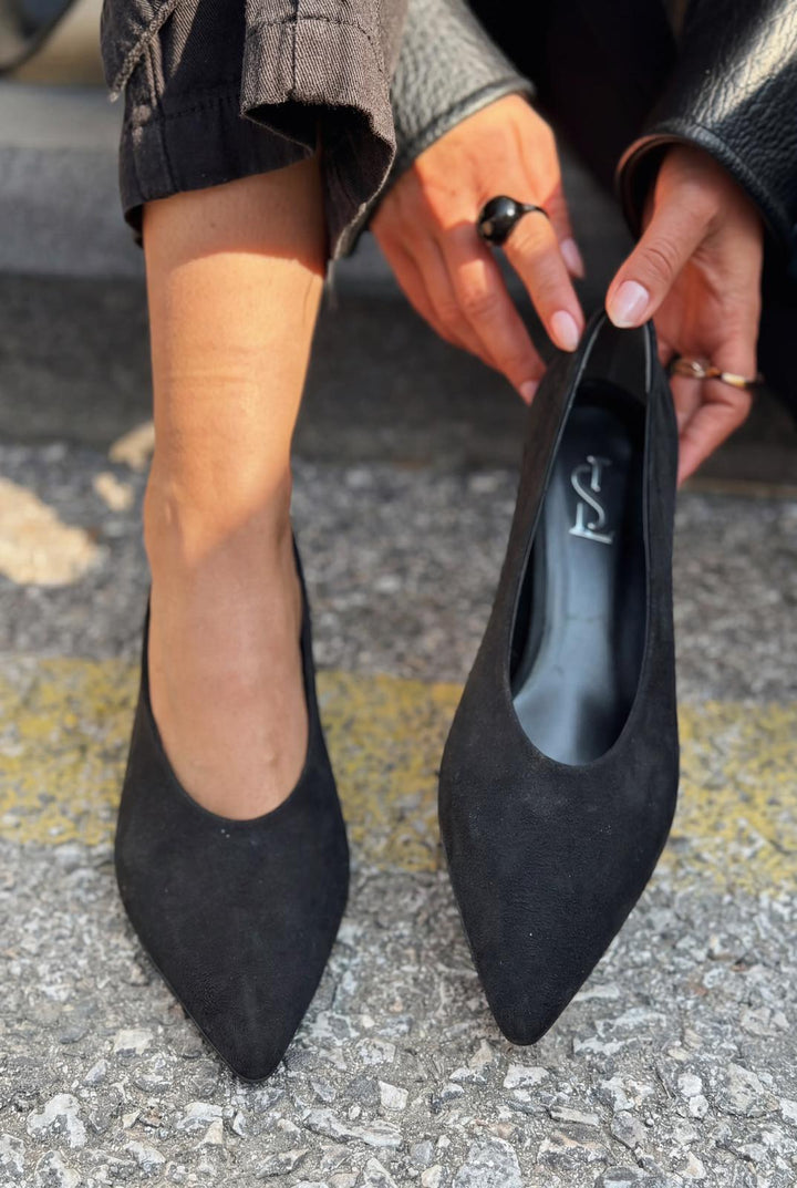 Seranis Stiletto Siyah Süet - ILOVESHOES