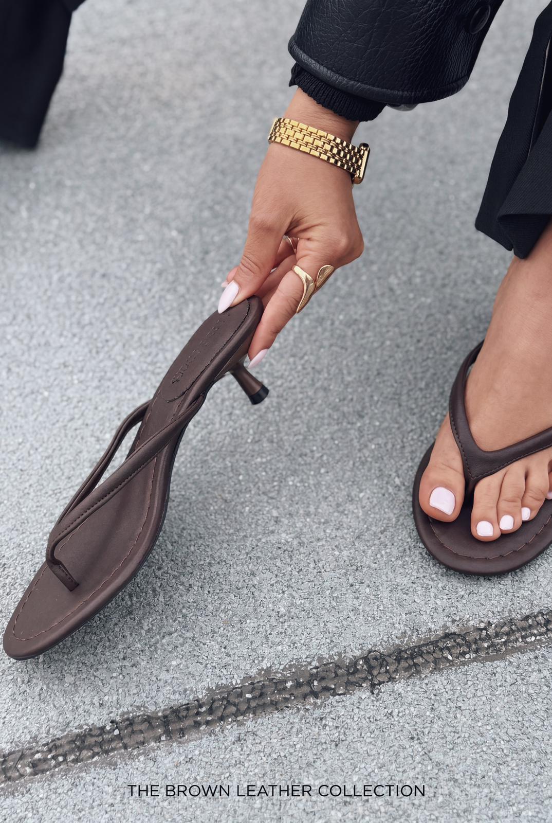 Arlene Acıkahve Mat Deri Kadın Parmak Arası Topuklu Terlik - ILOVESHOES