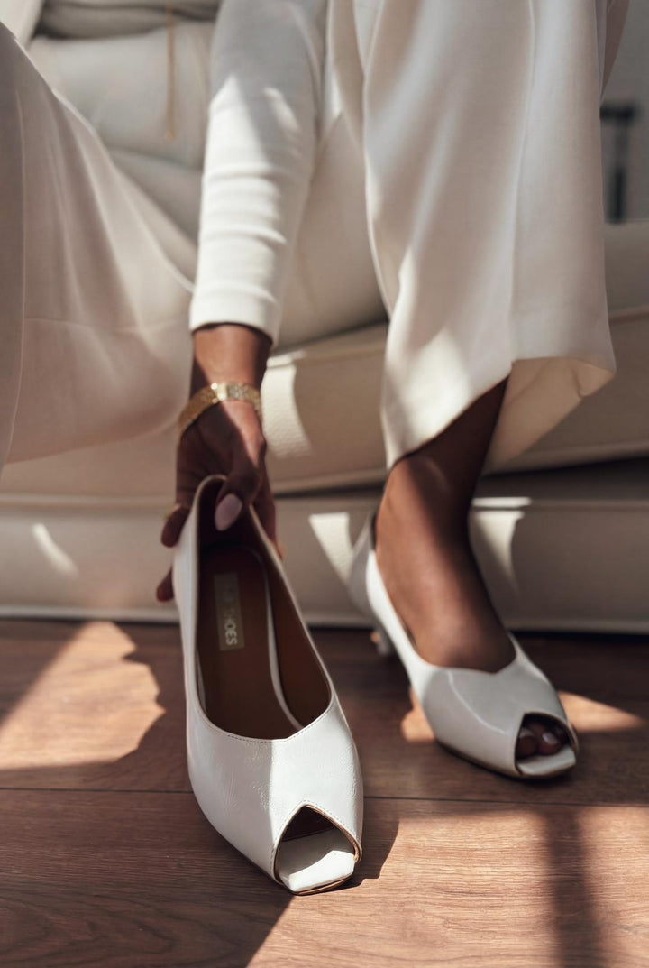Norvion Hakiki Deri Beyaz Kırışık Rugan Kadın Topuklu Ayakkabı - ILOVESHOES