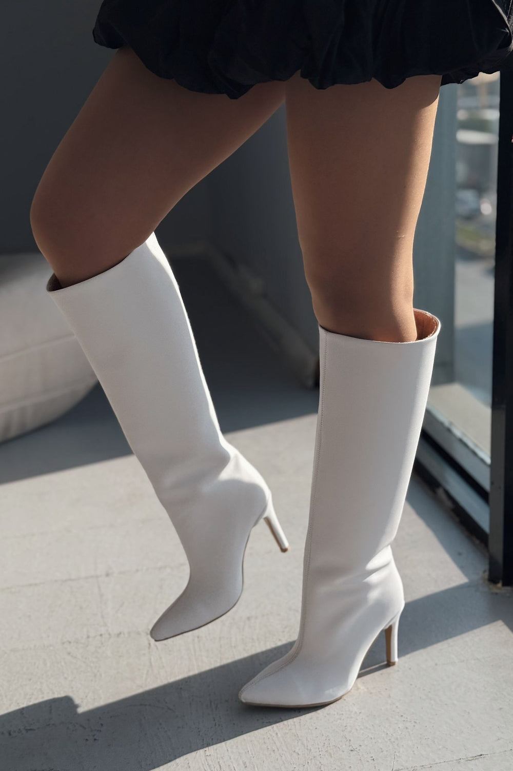 Oslanna Beyaz Mat Deri Günlük Kadın Çizme - ILOVESHOES