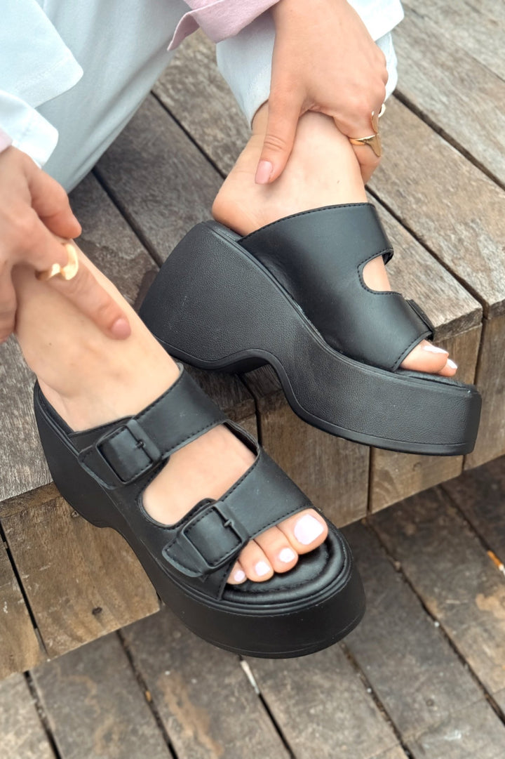 Bayexsa Mat Deri Kadın Topuklu Terlik Siyah - ILOVESHOES Türkiye