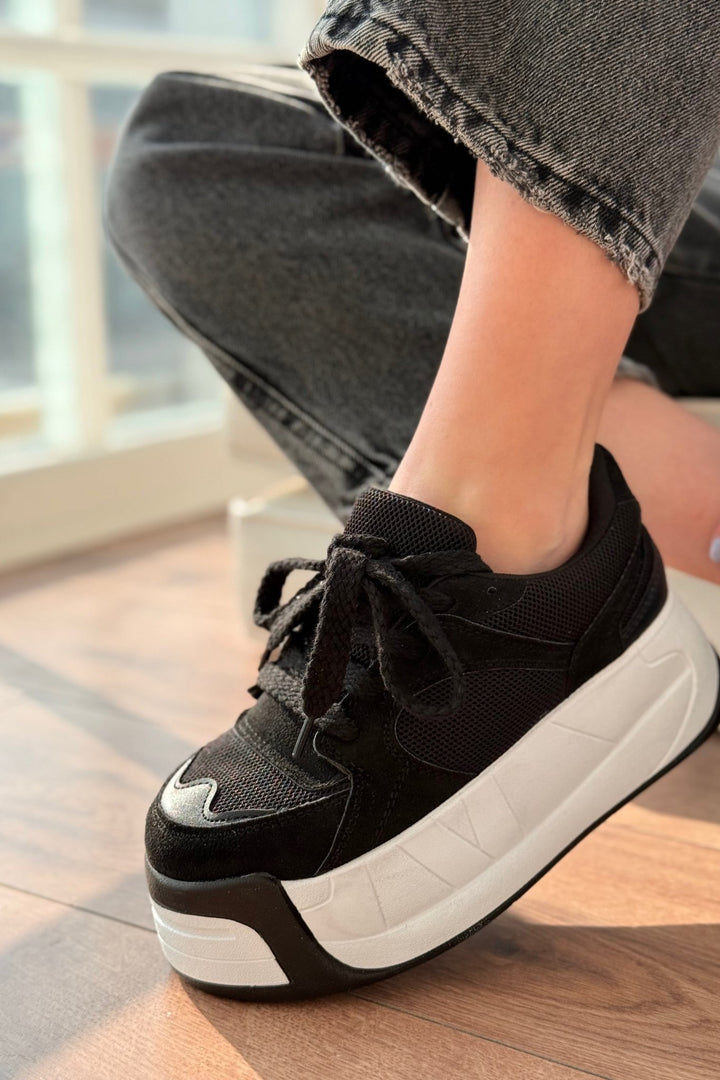 Ravela Siyah Fileli Yüksek Taban Kadın Spor Ayakkabı - ILOVESHOES Türkiye