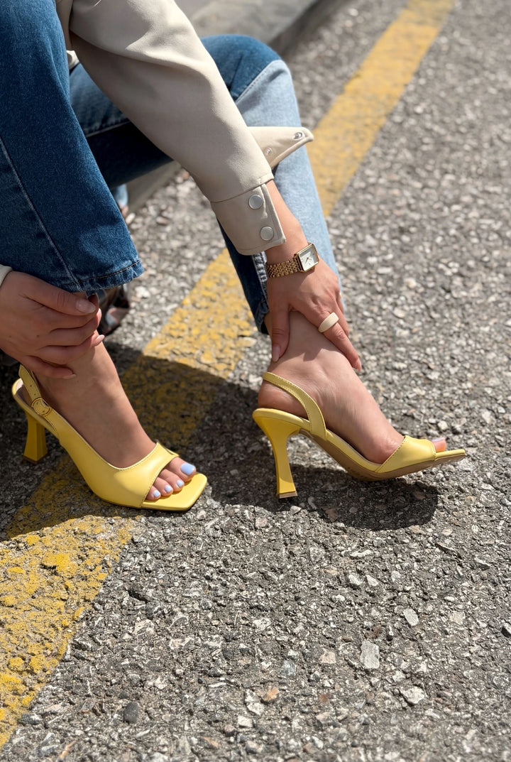 Solvion Topuklu Sandalet Sarı Mat Deri - ILOVESHOES