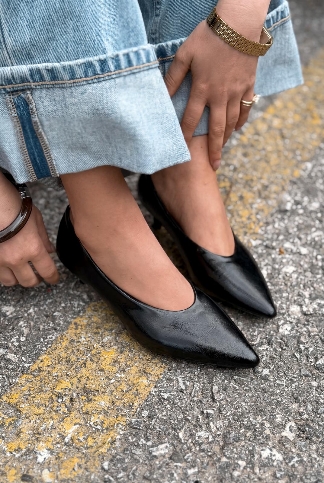 Seranis Hakiki Deri Stiletto Siyah Kırışık Rugan - ILOVESHOES