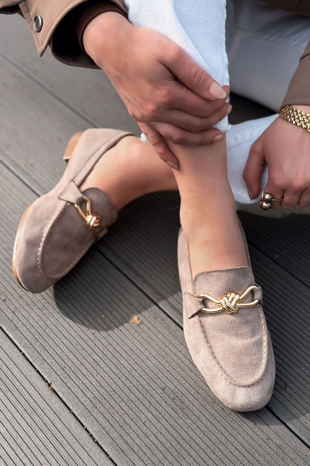 Avelis Kadın Loafer Bej Süet Fiyonk Detaylı - ILOVESHOES