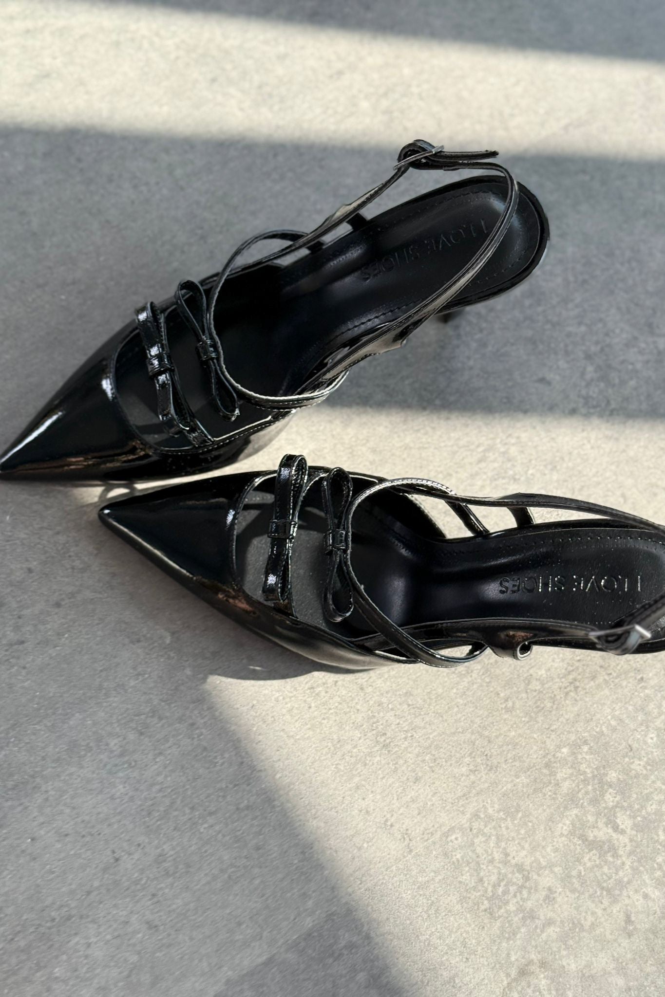 Montra Rugan Fiyonk Detaylı Siyah Stiletto - ILOVESHOES