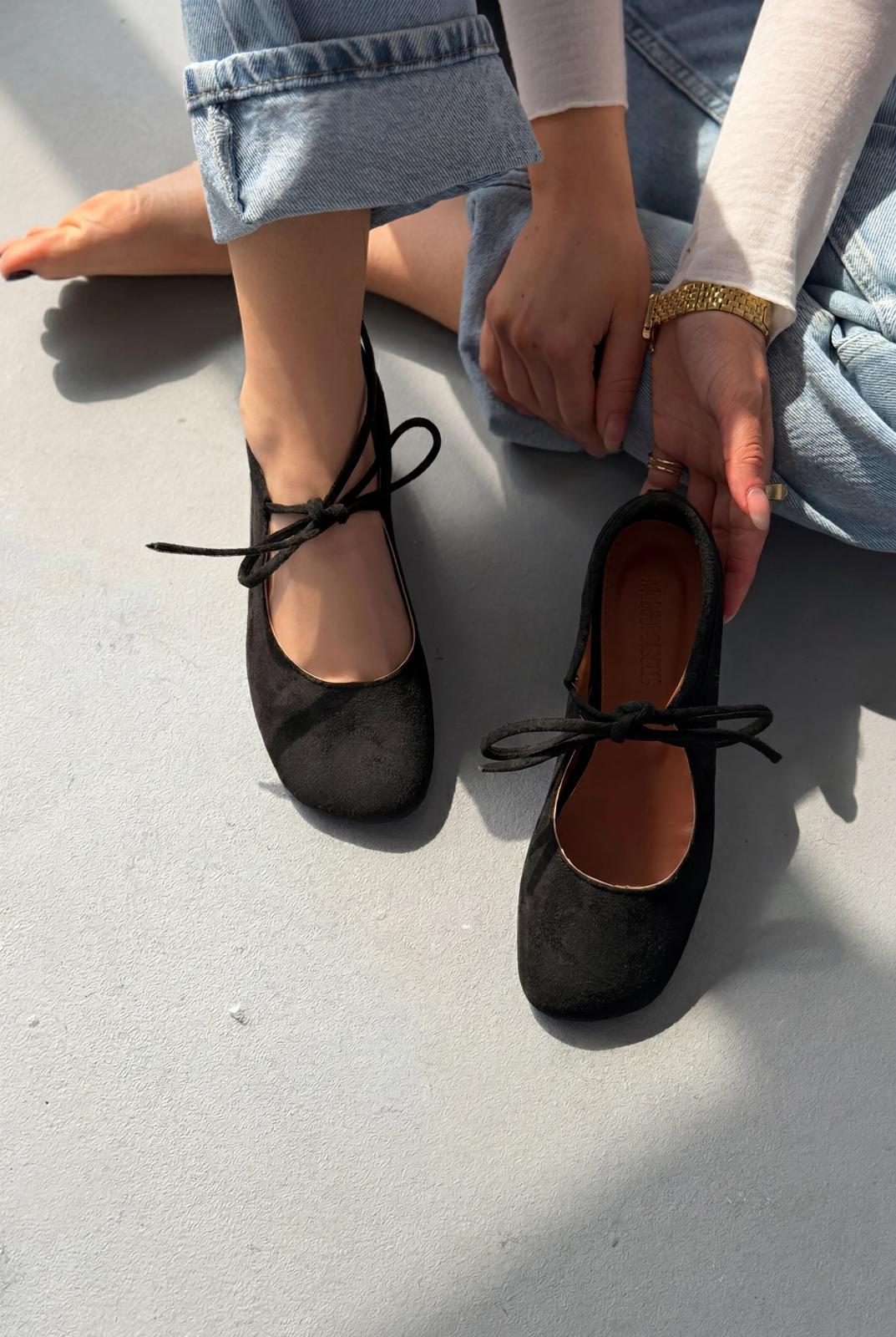 Belith Black Suede Women&