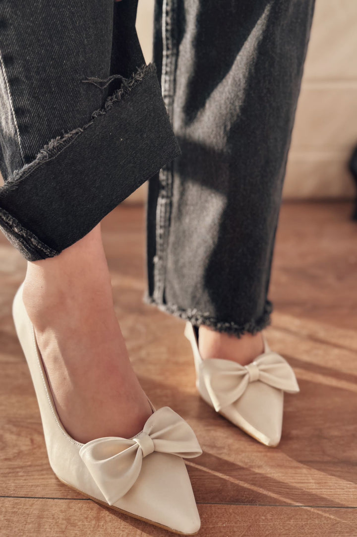 Odrin Mat Deri Bej Fiyonk Detaylı Stiletto - ILOVESHOES