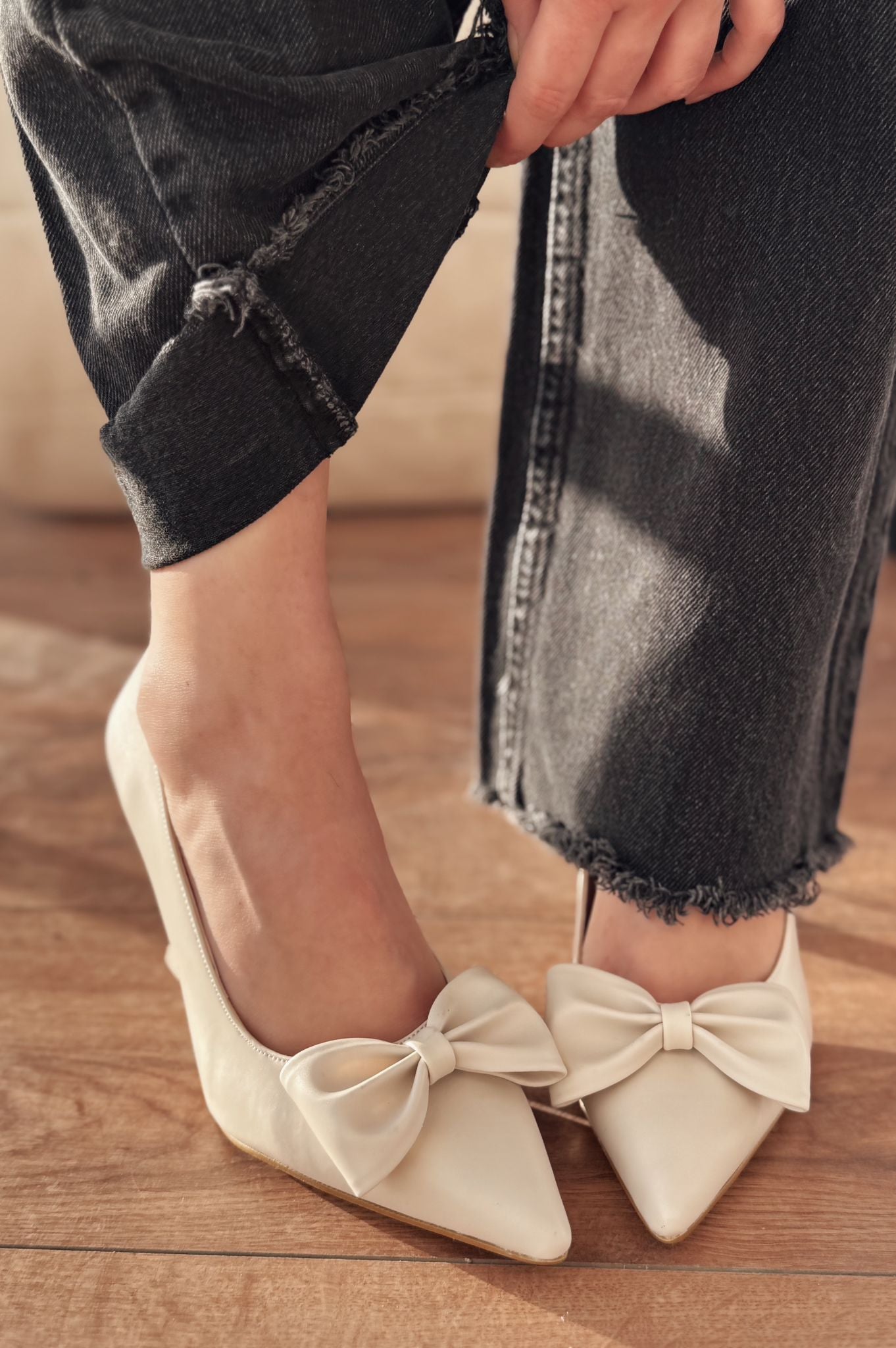 Odrin Mat Deri Bej Fiyonk Detaylı Stiletto - ILOVESHOES