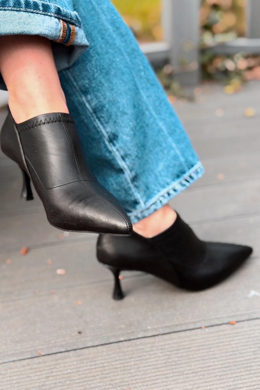 Olia Topuklu Ayakkabı Siyah Mat Deri - ILOVESHOES