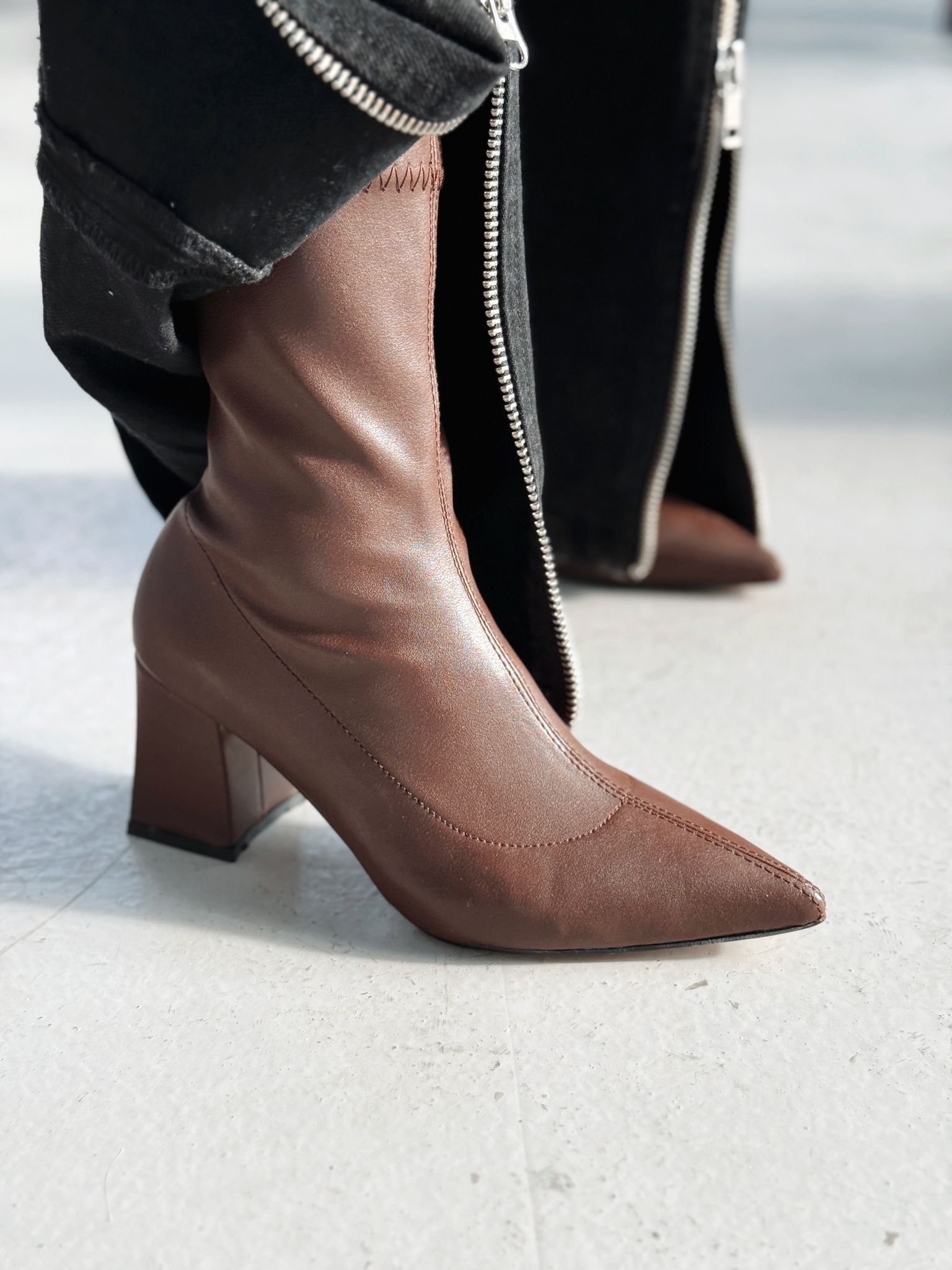 Nysea Kadın Topuklu Streç Bot Kahverengi Mat Deri - ILOVESHOES