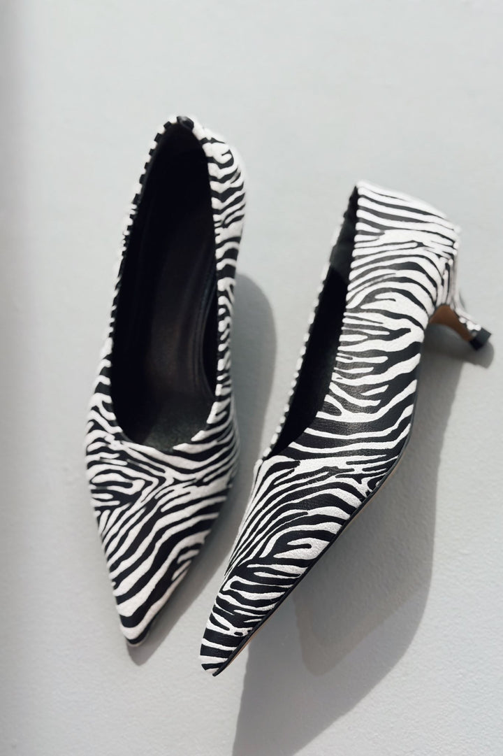 Molven Stiletto Beyaz Mat Deri - ILOVESHOES