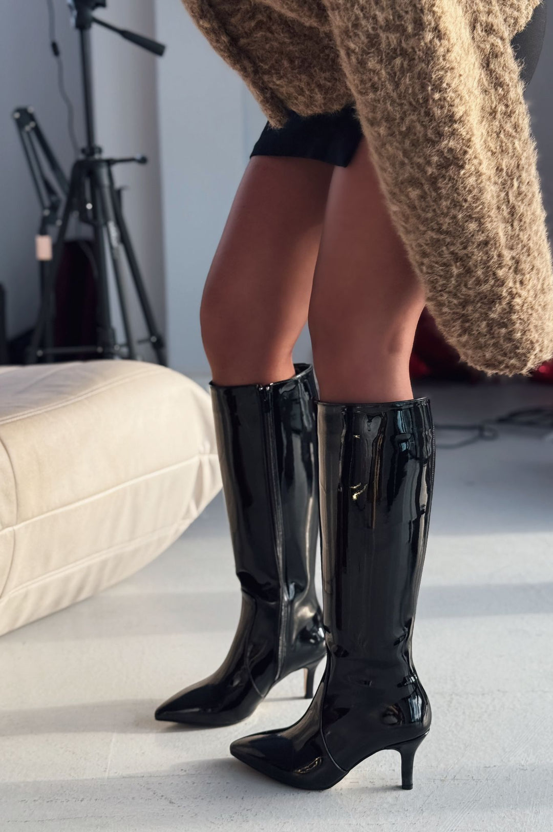 Tyvron Rugan Siyah İnce Topuklu Kadın Çizme