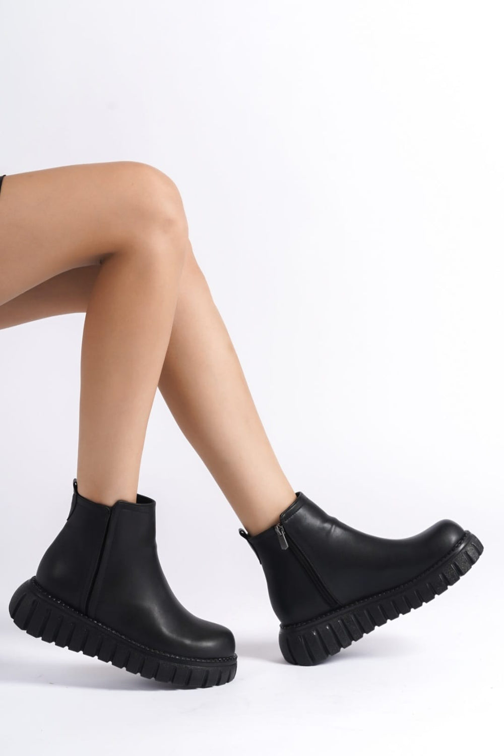 Velarise Kadın Bot Siyah Mat Deri - ILOVESHOES