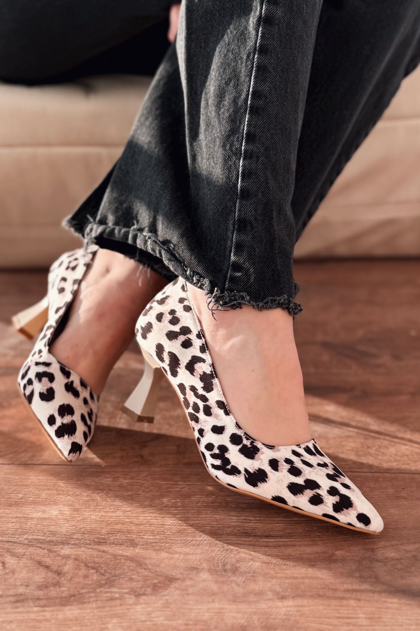 Luntra Saten Leo Desen Bej Stiletto - ILOVESHOES