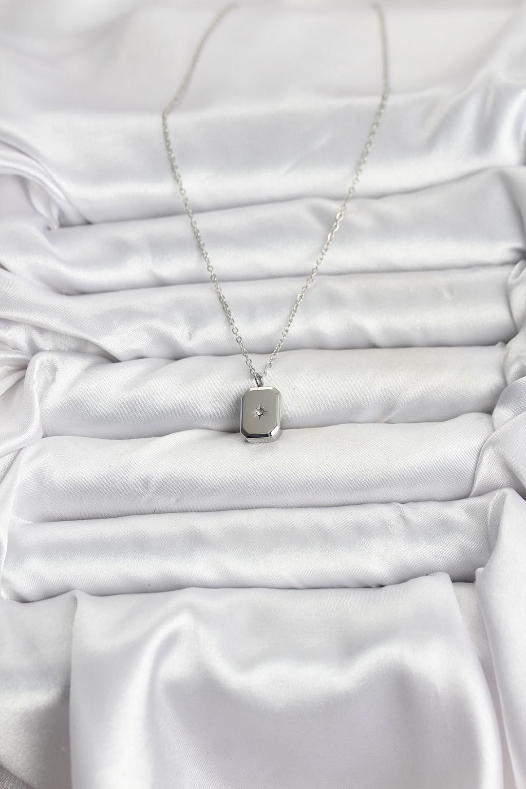 ILS-1066 Kadın Kolye Gümüş Çelik Kutup Yıldızlı Model