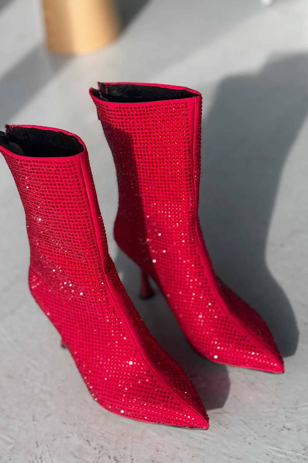 Simley Süet Kırmızı Taş Detaylı Topuklu Kadın Çizme Kırmızı - ILOVESHOES