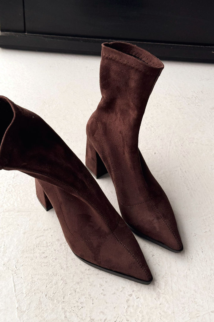 Ardews Süet Topuklu Çorap Bot Acı Kahve - ILOVESHOES