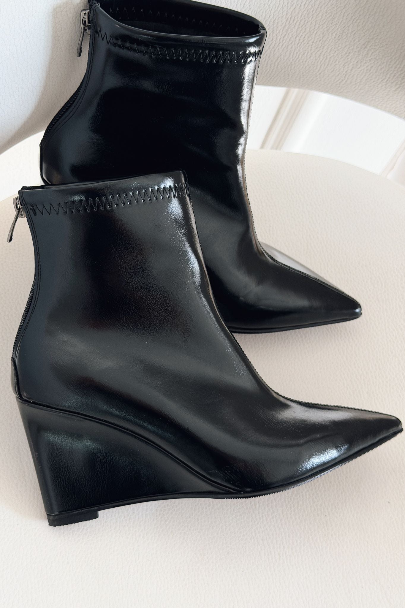 Valoti Kadın Dolgu Topuklu Bot Siyah Mat Deri - ILOVESHOES